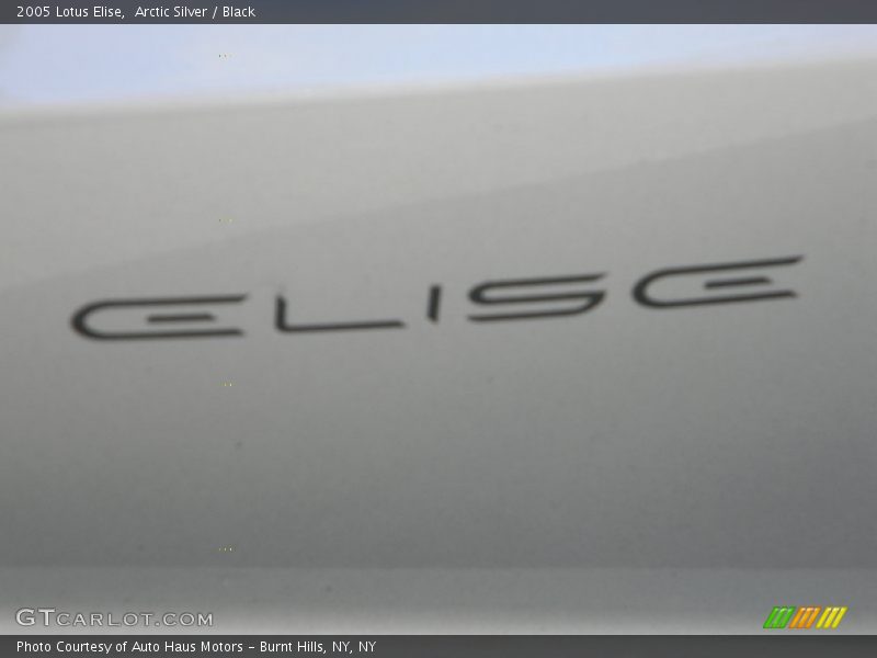 Arctic Silver / Black 2005 Lotus Elise