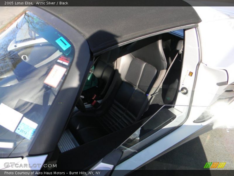 Arctic Silver / Black 2005 Lotus Elise