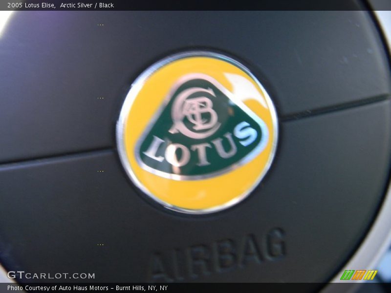 Arctic Silver / Black 2005 Lotus Elise