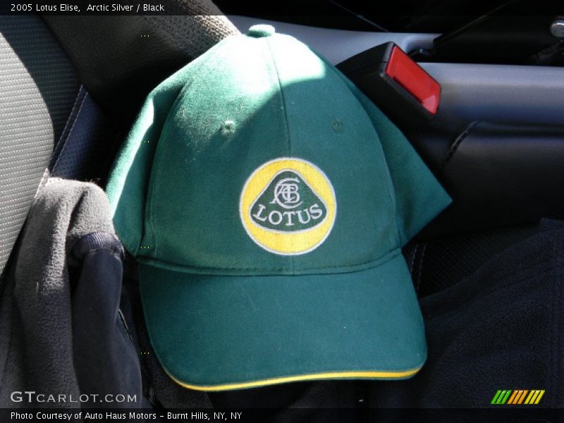 Arctic Silver / Black 2005 Lotus Elise