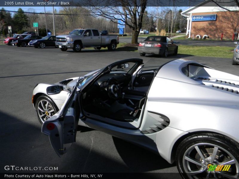 Arctic Silver / Black 2005 Lotus Elise
