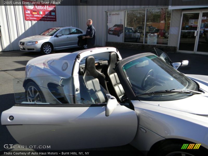 Arctic Silver / Black 2005 Lotus Elise