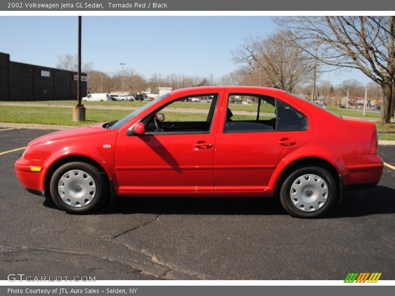 Tornado Red / Black 2002 Volkswagen Jetta GL Sedan