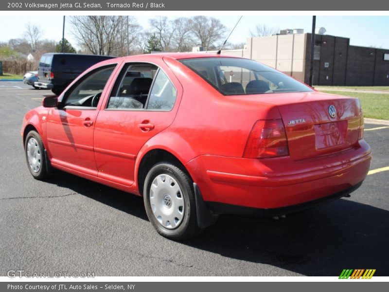 Tornado Red / Black 2002 Volkswagen Jetta GL Sedan