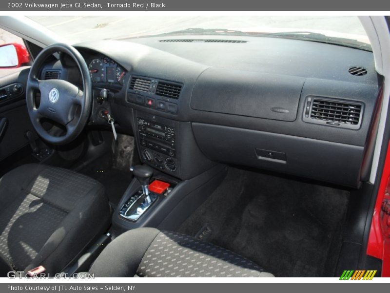 Tornado Red / Black 2002 Volkswagen Jetta GL Sedan