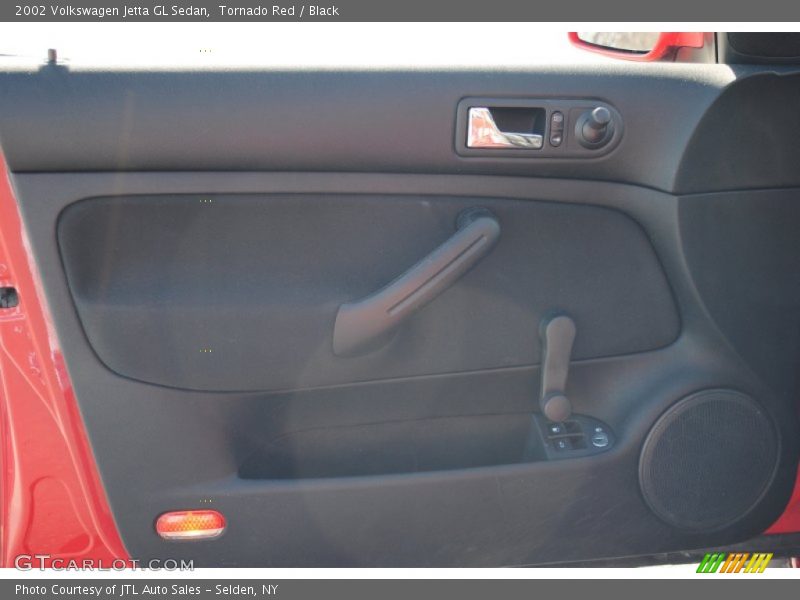 Tornado Red / Black 2002 Volkswagen Jetta GL Sedan