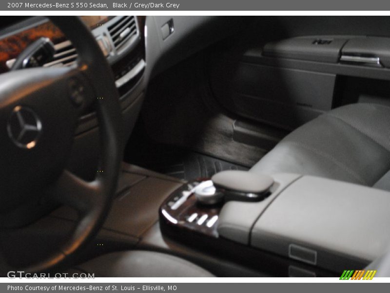 Black / Grey/Dark Grey 2007 Mercedes-Benz S 550 Sedan