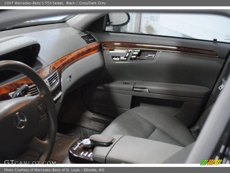 Black / Grey/Dark Grey 2007 Mercedes-Benz S 550 Sedan