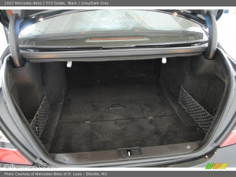 Black / Grey/Dark Grey 2007 Mercedes-Benz S 550 Sedan