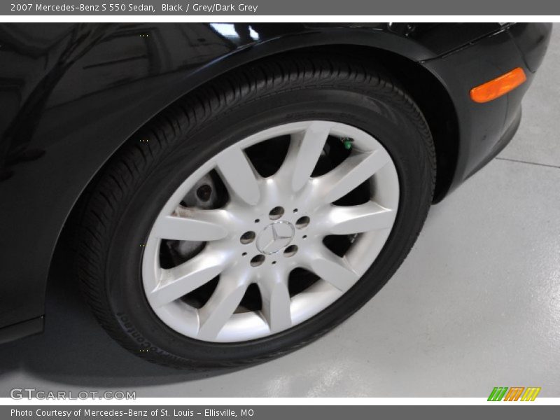 Black / Grey/Dark Grey 2007 Mercedes-Benz S 550 Sedan