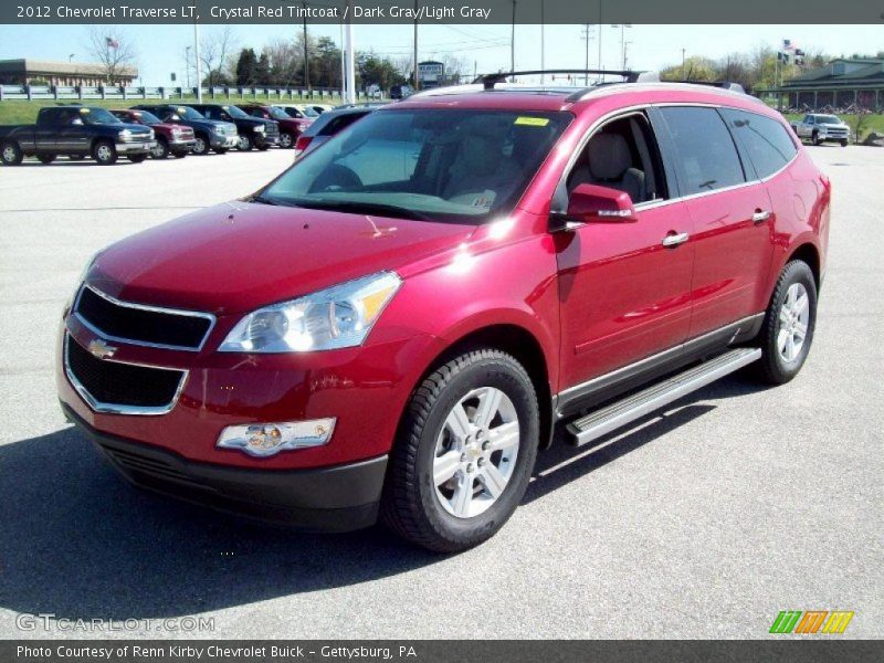 Front 3/4 View of 2012 Traverse LT