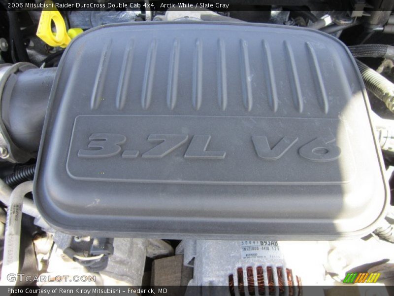 Arctic White / Slate Gray 2006 Mitsubishi Raider DuroCross Double Cab 4x4