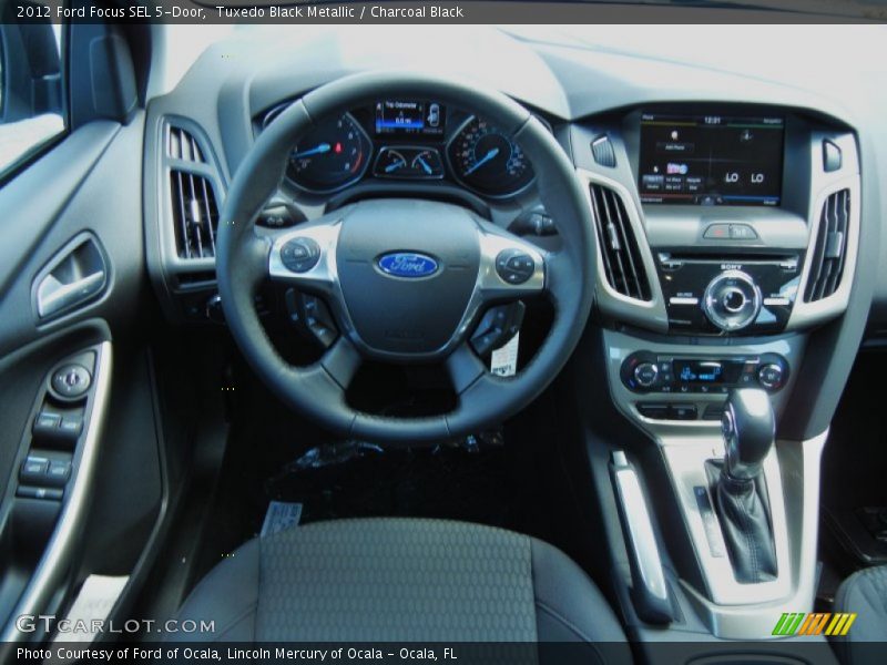 Tuxedo Black Metallic / Charcoal Black 2012 Ford Focus SEL 5-Door