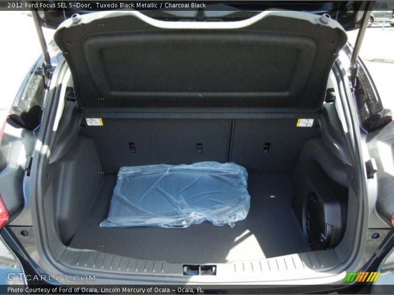 Tuxedo Black Metallic / Charcoal Black 2012 Ford Focus SEL 5-Door