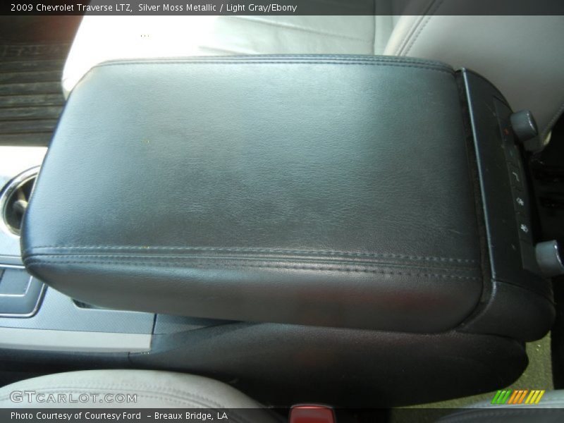 Silver Moss Metallic / Light Gray/Ebony 2009 Chevrolet Traverse LTZ