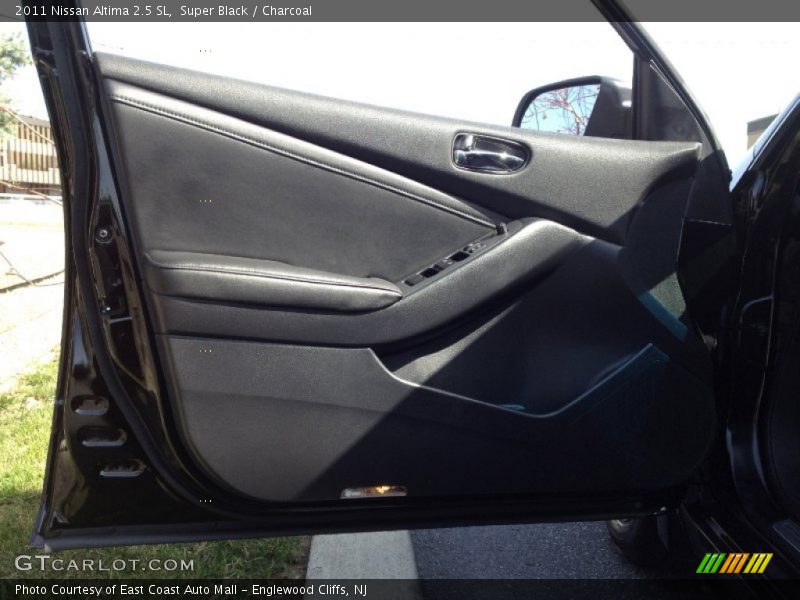 Super Black / Charcoal 2011 Nissan Altima 2.5 SL