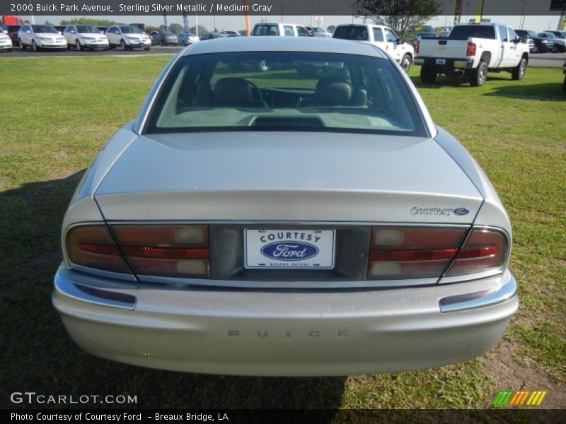 Sterling Silver Metallic / Medium Gray 2000 Buick Park Avenue