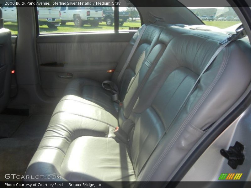 Sterling Silver Metallic / Medium Gray 2000 Buick Park Avenue