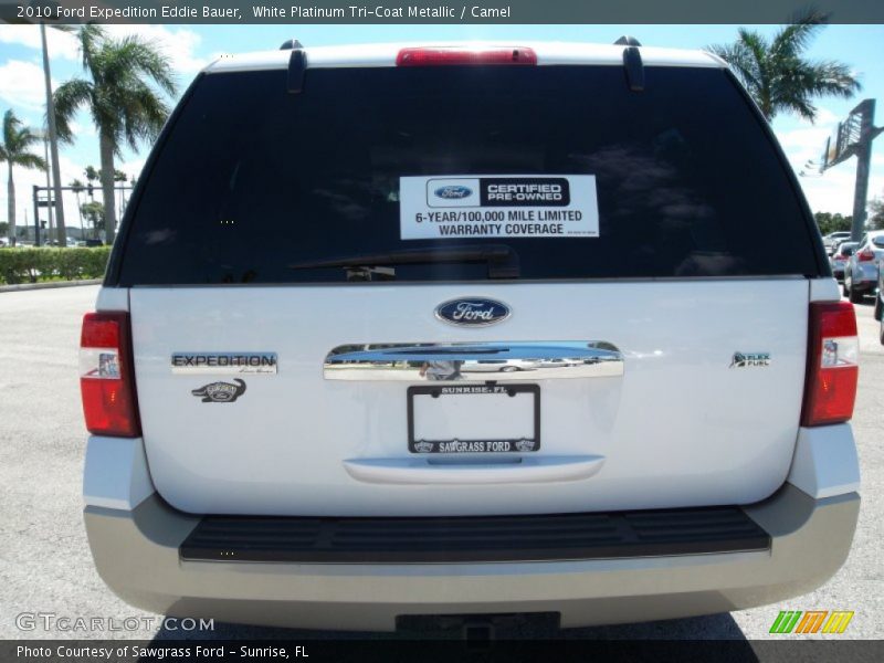 White Platinum Tri-Coat Metallic / Camel 2010 Ford Expedition Eddie Bauer