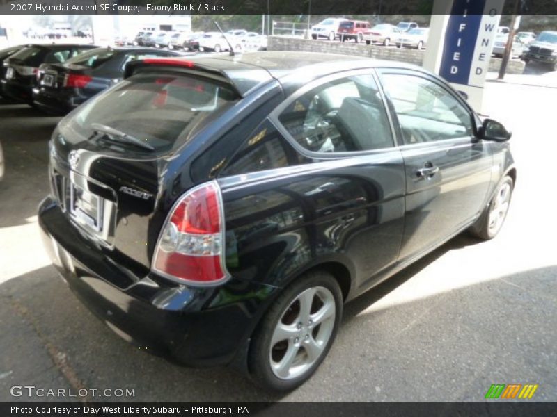 Ebony Black / Black 2007 Hyundai Accent SE Coupe