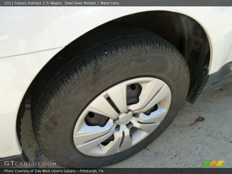 Steel Silver Metallic / Warm Ivory 2011 Subaru Outback 2.5i Wagon