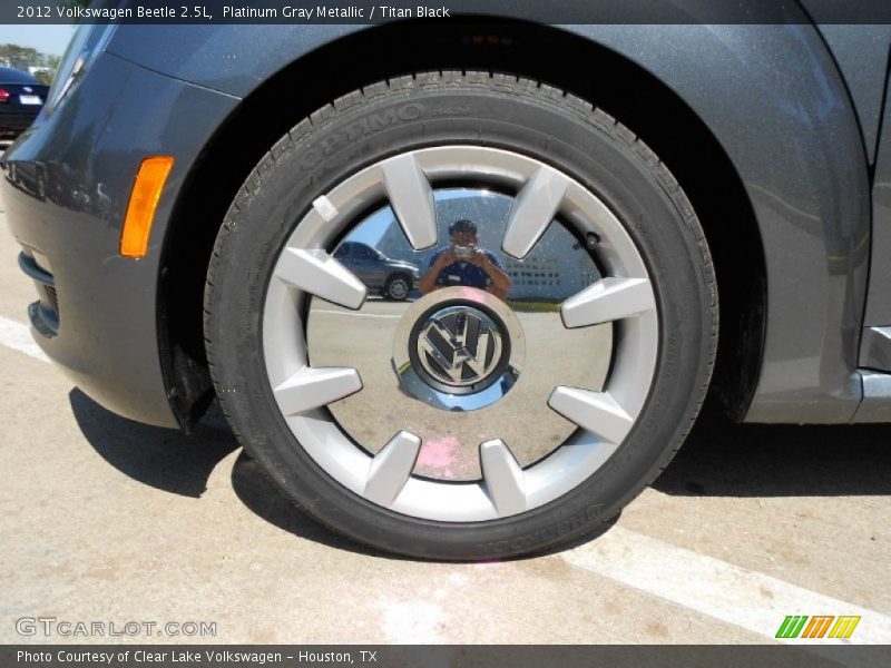Platinum Gray Metallic / Titan Black 2012 Volkswagen Beetle 2.5L