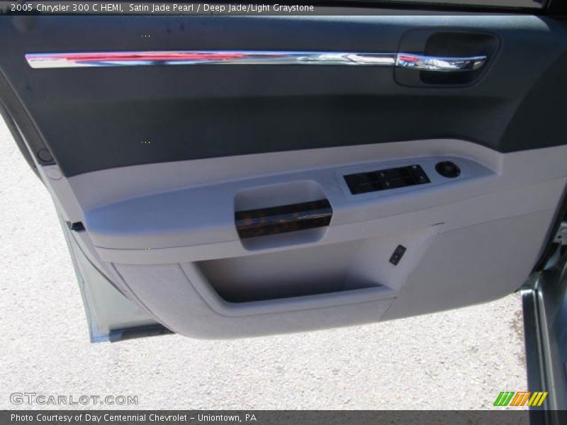 Satin Jade Pearl / Deep Jade/Light Graystone 2005 Chrysler 300 C HEMI
