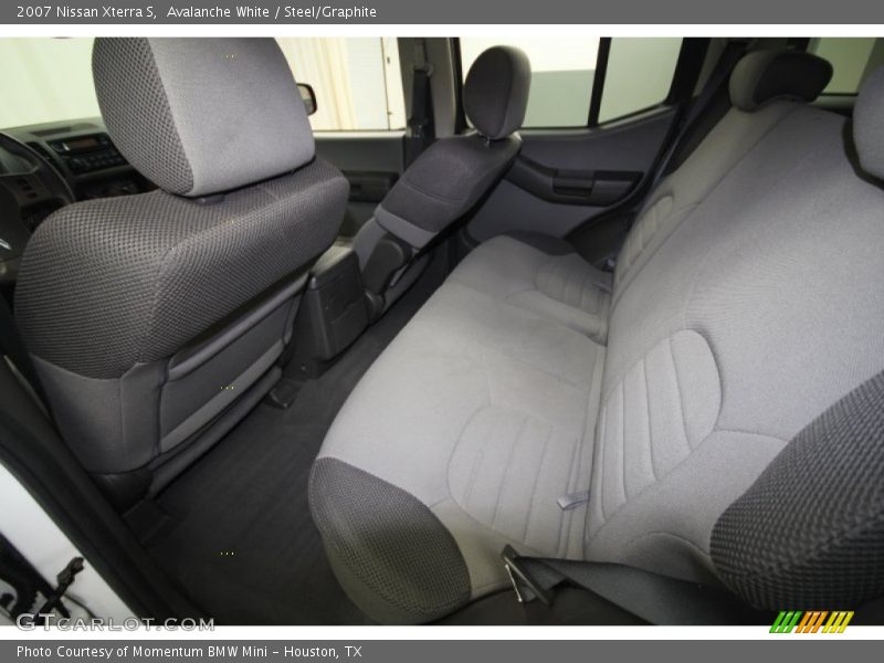 Avalanche White / Steel/Graphite 2007 Nissan Xterra S
