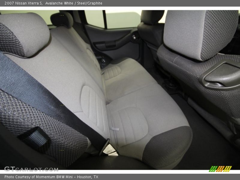 Avalanche White / Steel/Graphite 2007 Nissan Xterra S