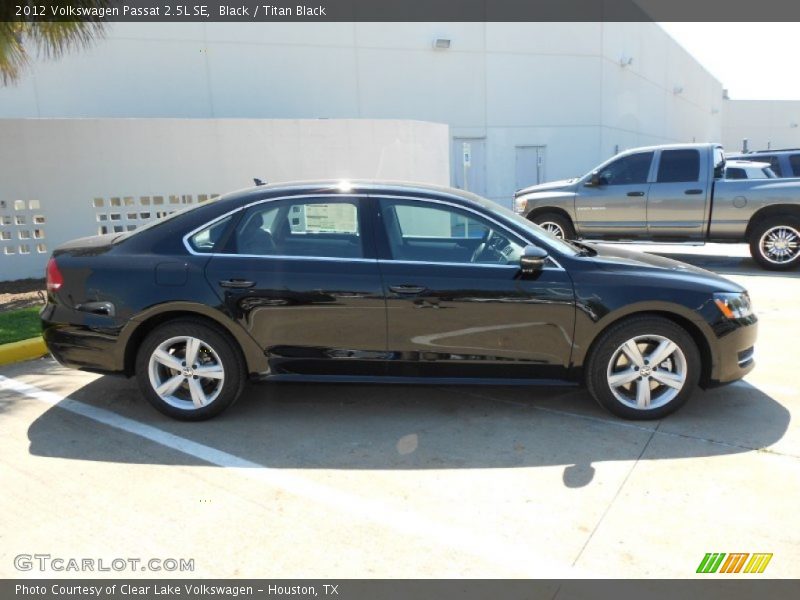 Black / Titan Black 2012 Volkswagen Passat 2.5L SE