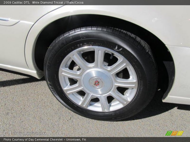 White Diamond Tricoat / Shale/Cocoa 2009 Cadillac DTS