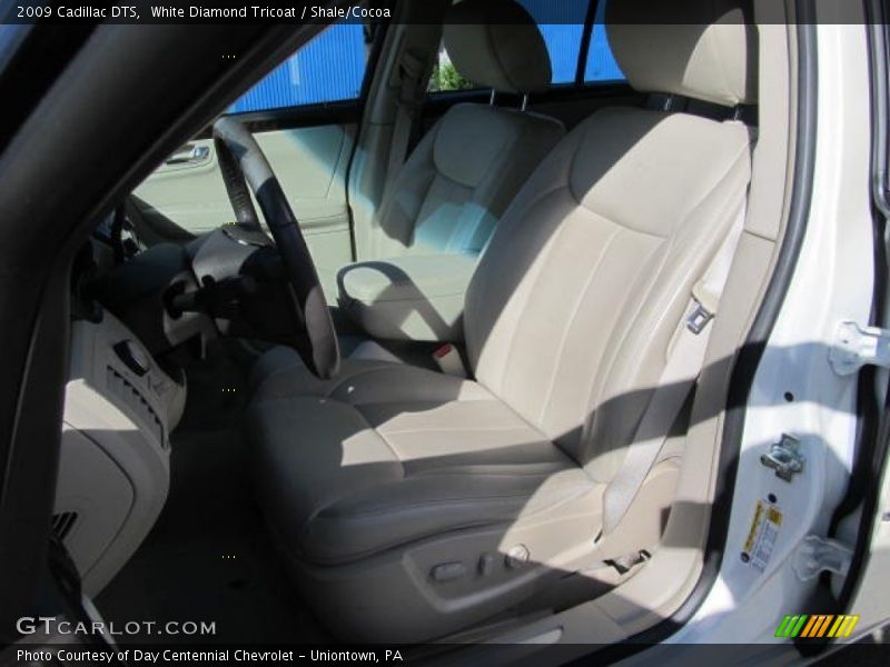 White Diamond Tricoat / Shale/Cocoa 2009 Cadillac DTS