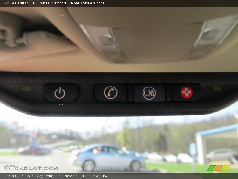 White Diamond Tricoat / Shale/Cocoa 2009 Cadillac DTS