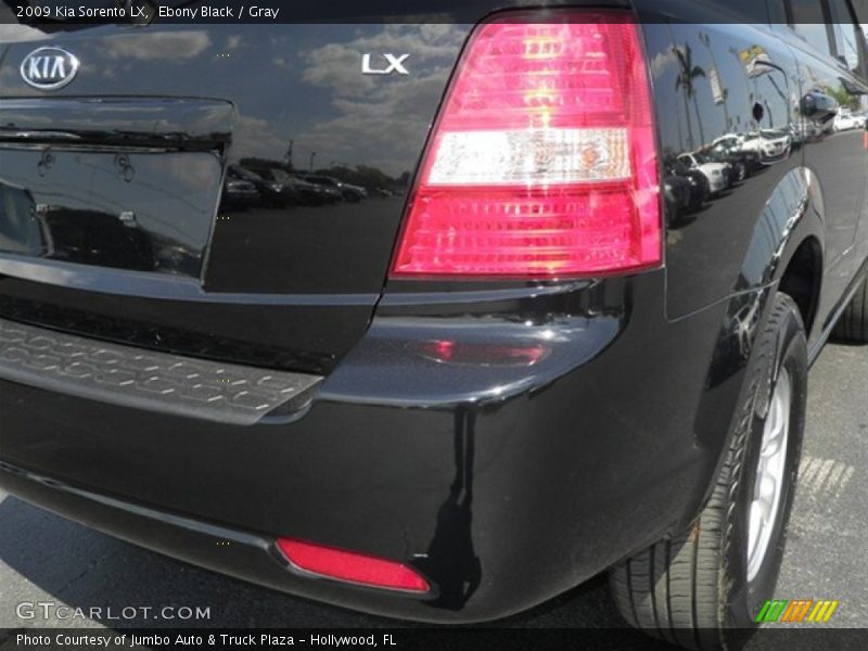 Ebony Black / Gray 2009 Kia Sorento LX