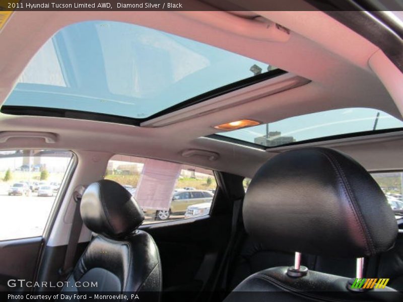 Diamond Silver / Black 2011 Hyundai Tucson Limited AWD