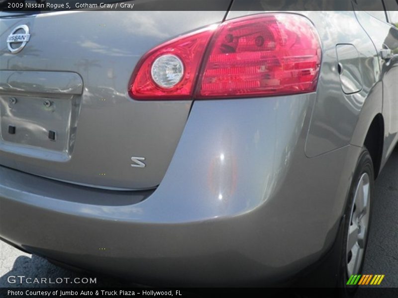 Gotham Gray / Gray 2009 Nissan Rogue S