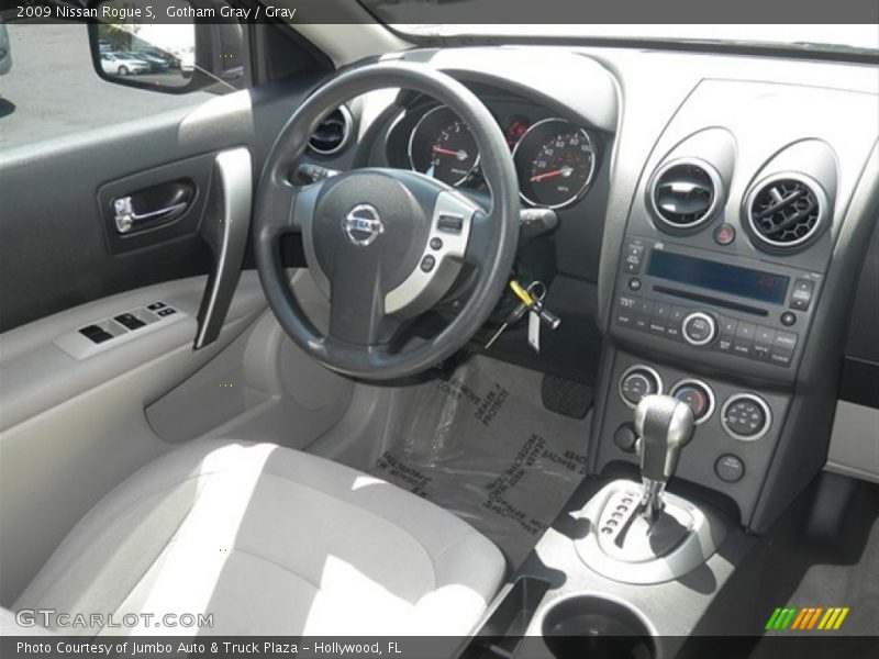 Gotham Gray / Gray 2009 Nissan Rogue S