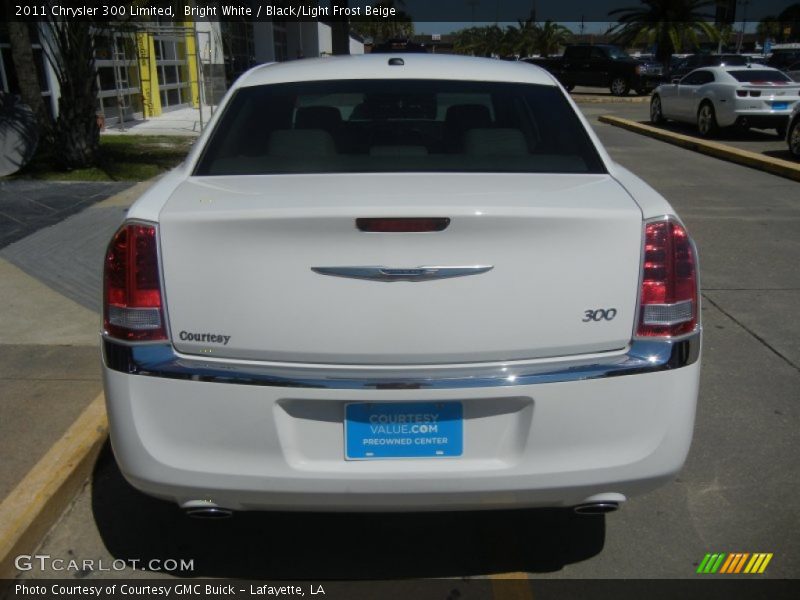 Bright White / Black/Light Frost Beige 2011 Chrysler 300 Limited