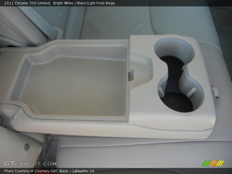 Bright White / Black/Light Frost Beige 2011 Chrysler 300 Limited