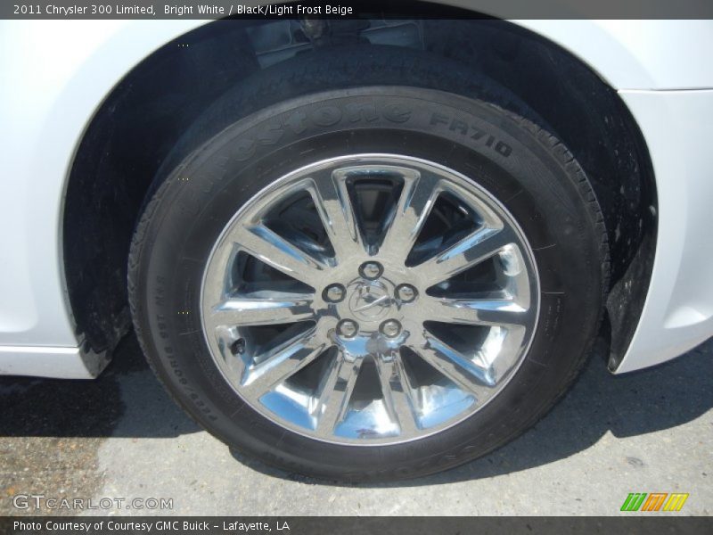 Bright White / Black/Light Frost Beige 2011 Chrysler 300 Limited