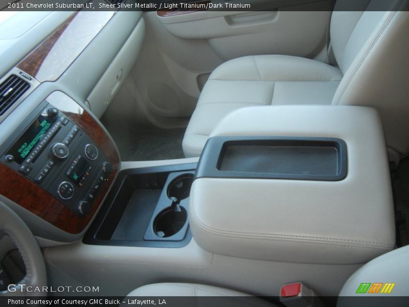 Sheer Silver Metallic / Light Titanium/Dark Titanium 2011 Chevrolet Suburban LT