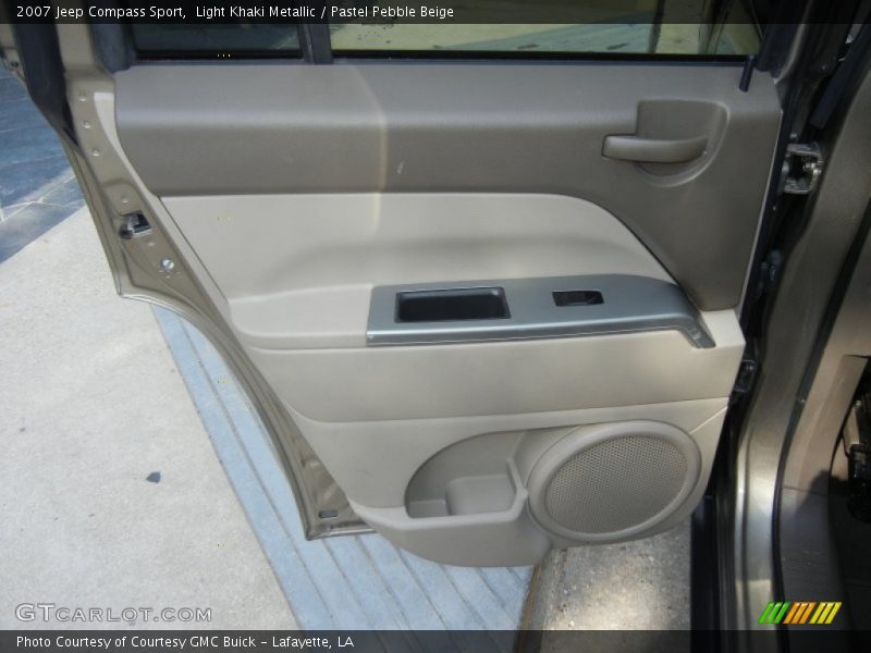 Light Khaki Metallic / Pastel Pebble Beige 2007 Jeep Compass Sport