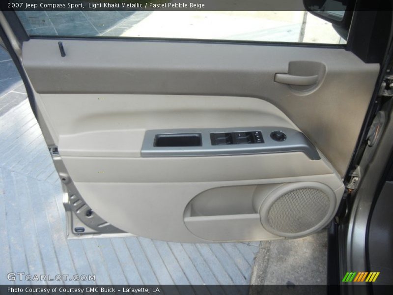 Light Khaki Metallic / Pastel Pebble Beige 2007 Jeep Compass Sport