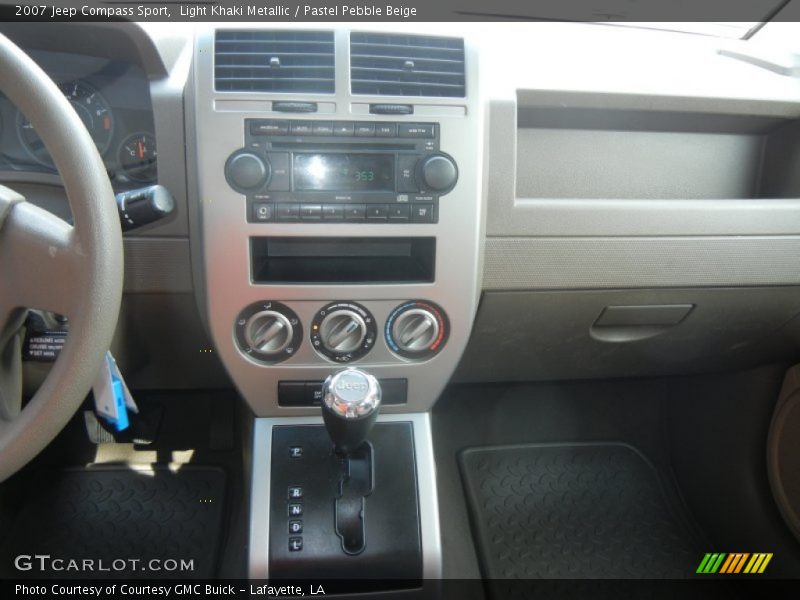 Light Khaki Metallic / Pastel Pebble Beige 2007 Jeep Compass Sport