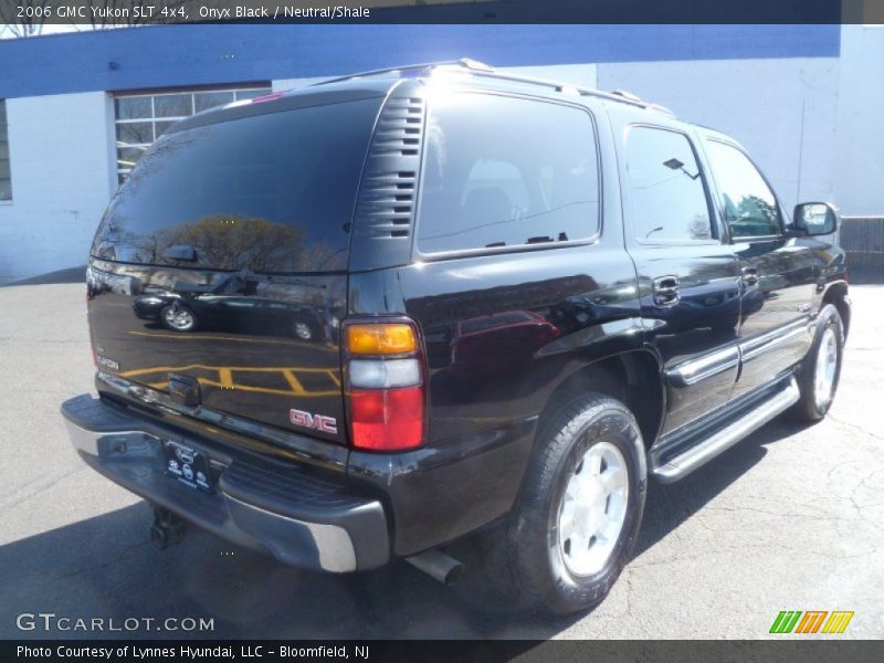 Onyx Black / Neutral/Shale 2006 GMC Yukon SLT 4x4