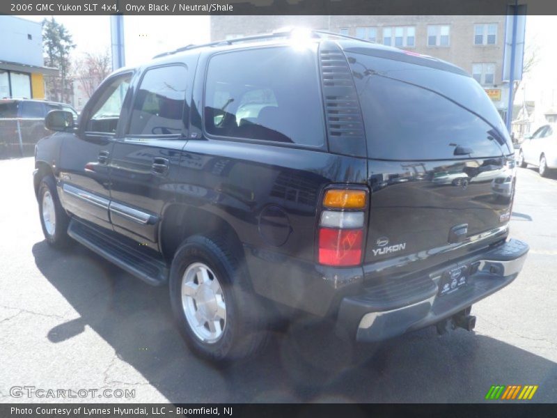 Onyx Black / Neutral/Shale 2006 GMC Yukon SLT 4x4