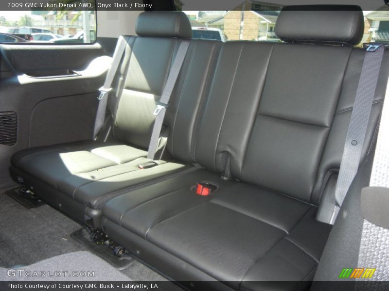 Onyx Black / Ebony 2009 GMC Yukon Denali AWD