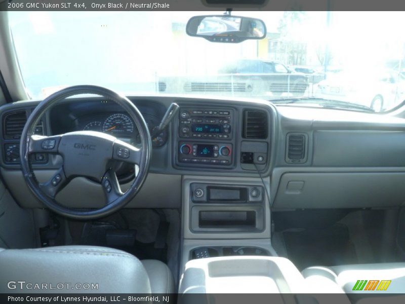Onyx Black / Neutral/Shale 2006 GMC Yukon SLT 4x4