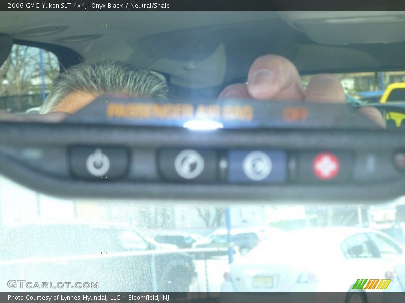 Onyx Black / Neutral/Shale 2006 GMC Yukon SLT 4x4