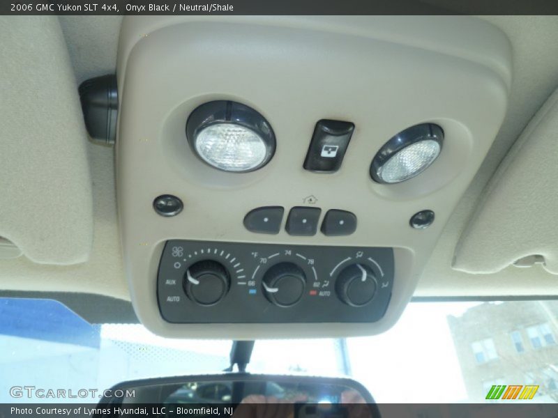 Onyx Black / Neutral/Shale 2006 GMC Yukon SLT 4x4